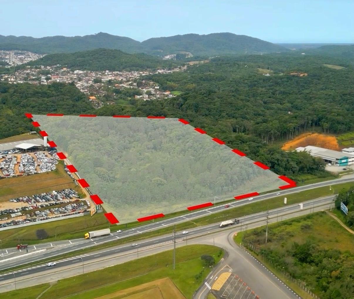 TERRENO INDUSTRIAL FRENTE BR 101 EM JOINVILLE/SC